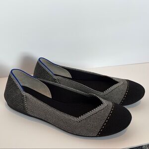Stylish Black and Gray Women's Flats
